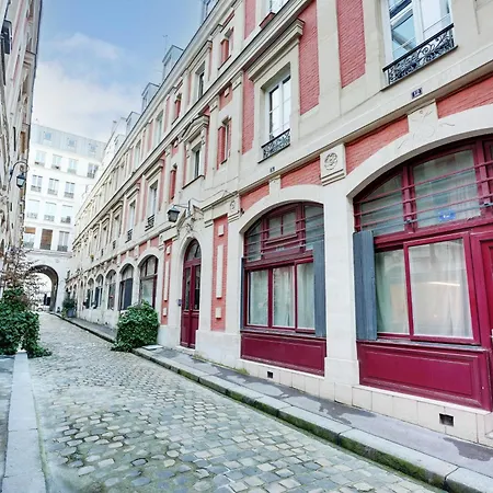 Modern 2p - Strasbourg Saint-denis باريس