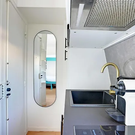 Modern 2p - Strasbourg Saint-denis * Paris